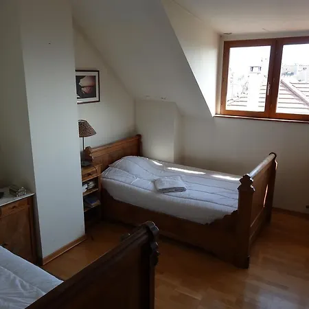 La Maison Fleurie Guest house